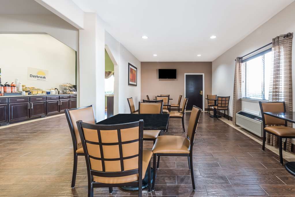 Days Inn & Suites By Wyndham Dallas Einrichtungen foto